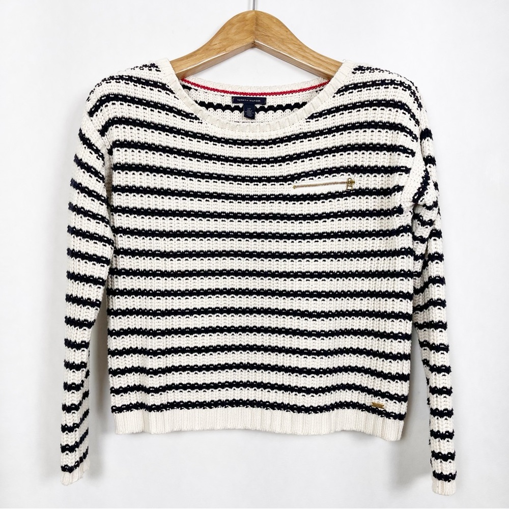 Tommy Hilfiger Women’s White‎ and Navy Striped Knit Sweater Size Small Nautical